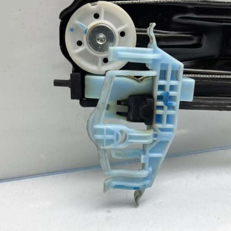 Leve vitre electrique avant droit FIAT DOBLO 2 Photo n°8