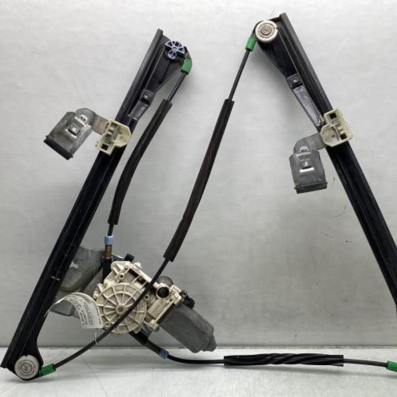 Leve vitre electrique avant droit VOLKSWAGEN POLO 3 Photo n°1