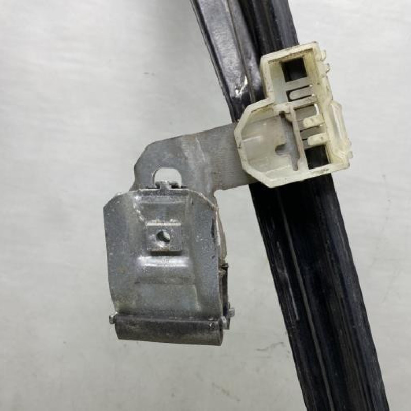 Leve vitre electrique avant droit VOLKSWAGEN POLO 3 Photo n°3