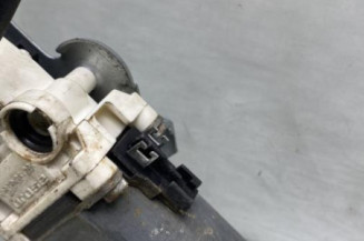 Leve vitre electrique avant droit VOLKSWAGEN POLO 3