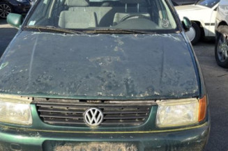 Leve vitre electrique avant droit VOLKSWAGEN POLO 3