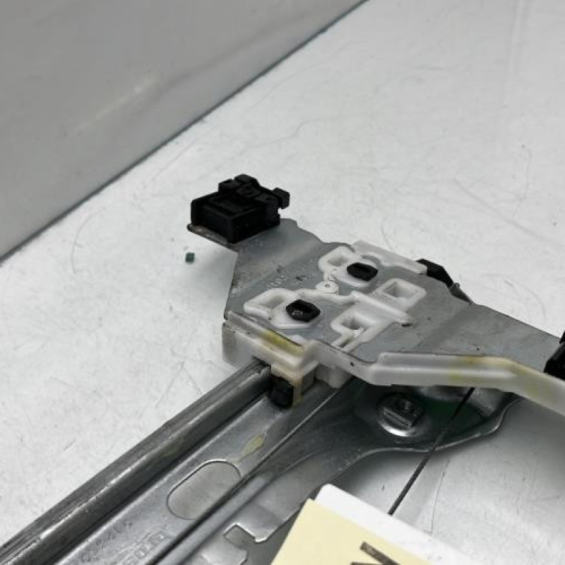 Leve vitre electrique arriere droit PEUGEOT 3008 1 Photo n°8