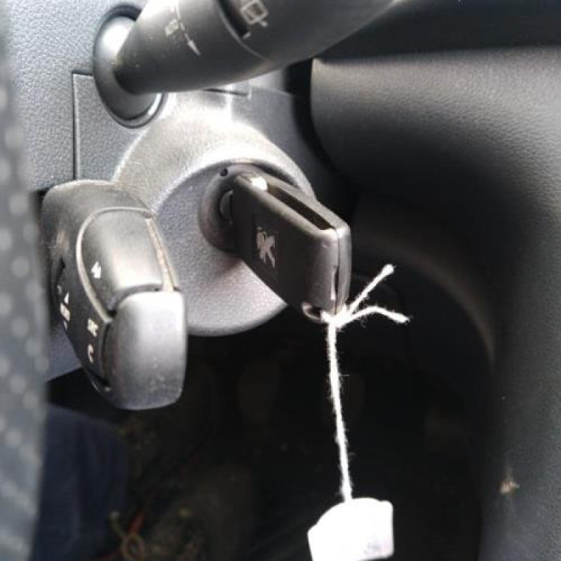 Leve vitre electrique arriere droit PEUGEOT 3008 1 Photo n°18