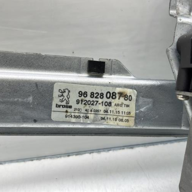 Leve vitre electrique arriere gauche PEUGEOT 3008 1 Photo n°5