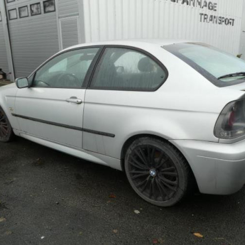 Malle/Hayon arriere BMW SERIE 3 E46 Photo n°6