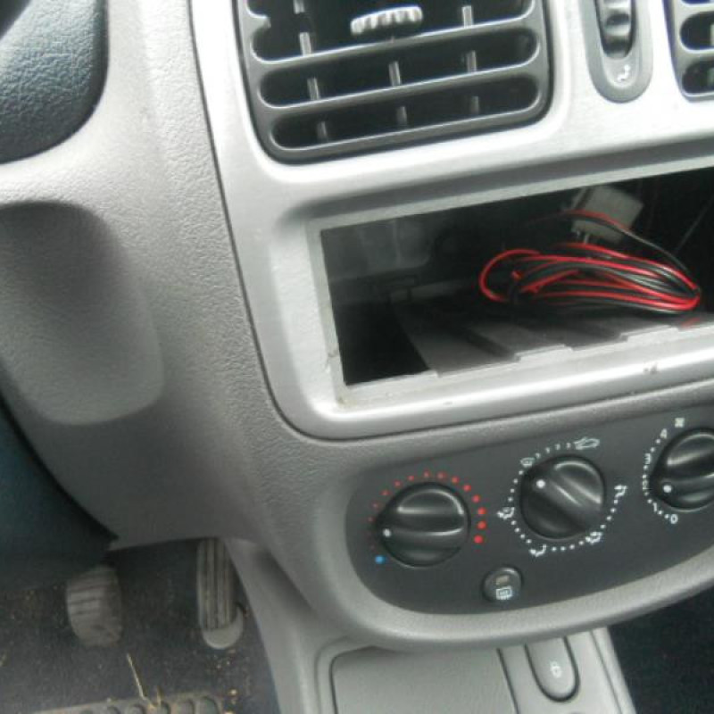 Retroviseur droit RENAULT CLIO 2 Photo n°16