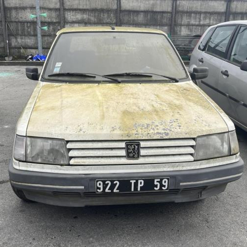 Leve vitre electrique avant gauche PEUGEOT 309 Photo n°6