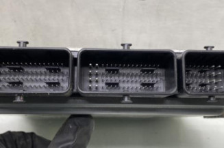 Calculateur moteur RENAULT SCENIC 4