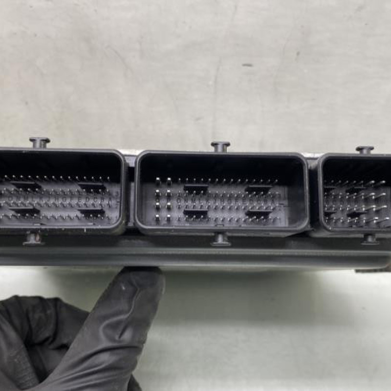 Calculateur moteur RENAULT SCENIC 4 Photo n°3