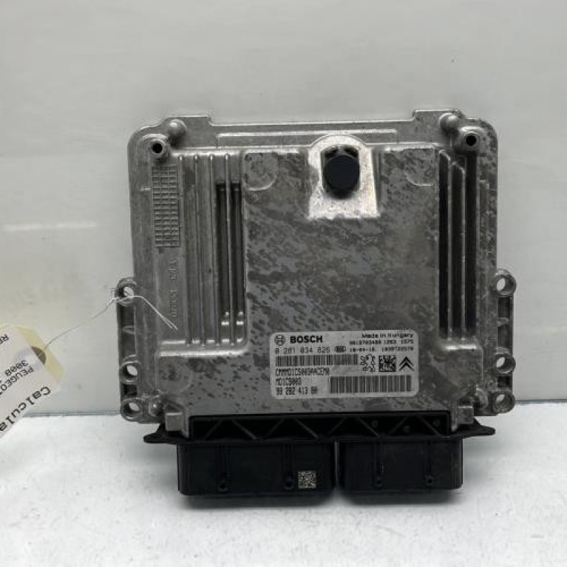 Calculateur moteur PEUGEOT 3008 2 Photo n°1