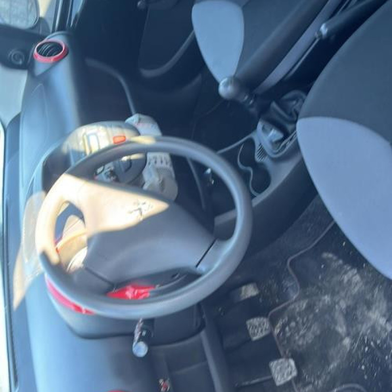 Compteur PEUGEOT 107 Photo n°9