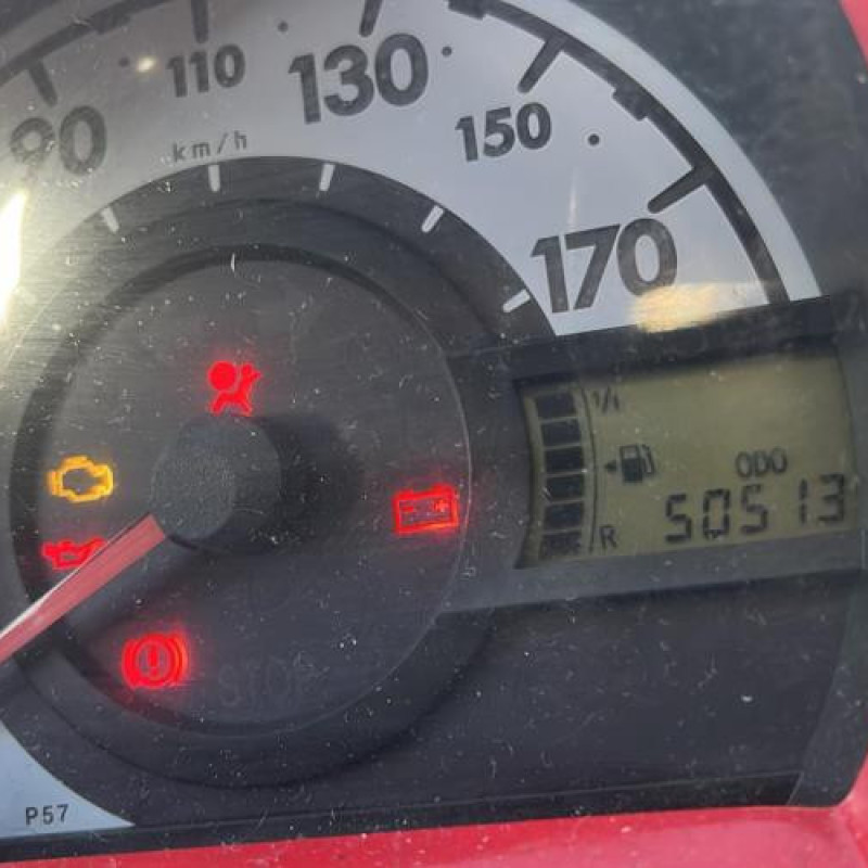 Compteur PEUGEOT 107 Photo n°12