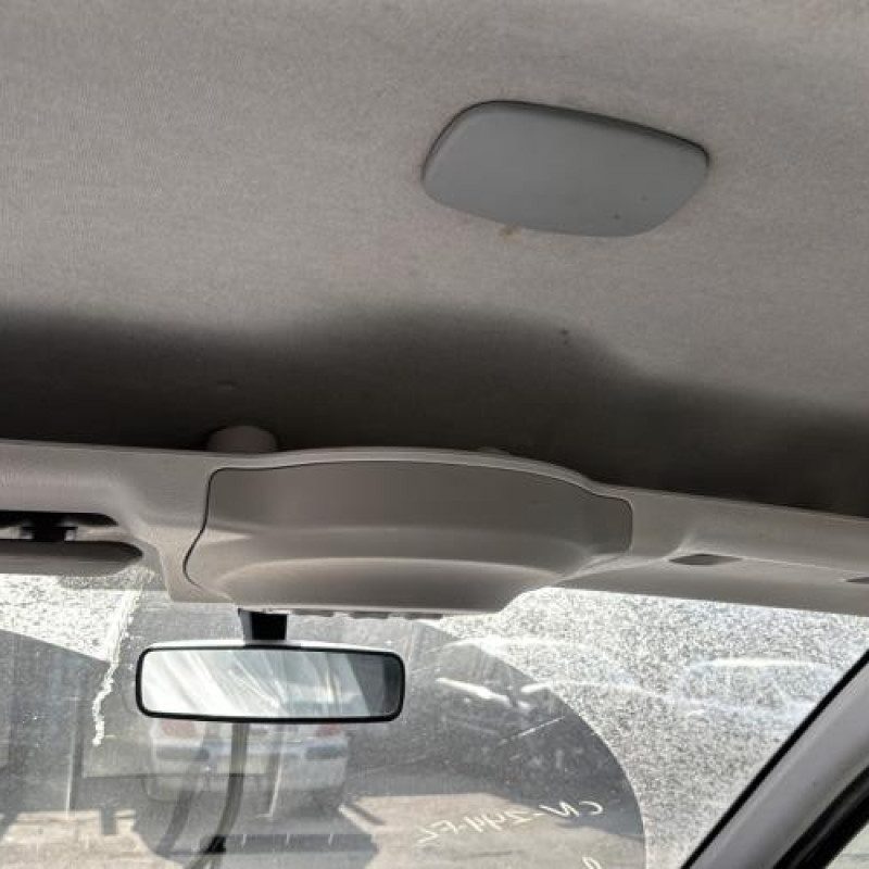Pretensionneur de ceinture avant droit CITROEN BERLINGO 2 Photo n°17