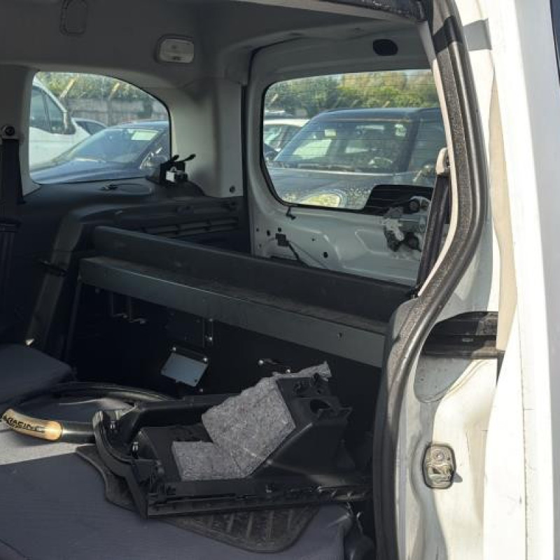 Leve vitre electrique avant droit PEUGEOT PARTNER 2 Photo n°15