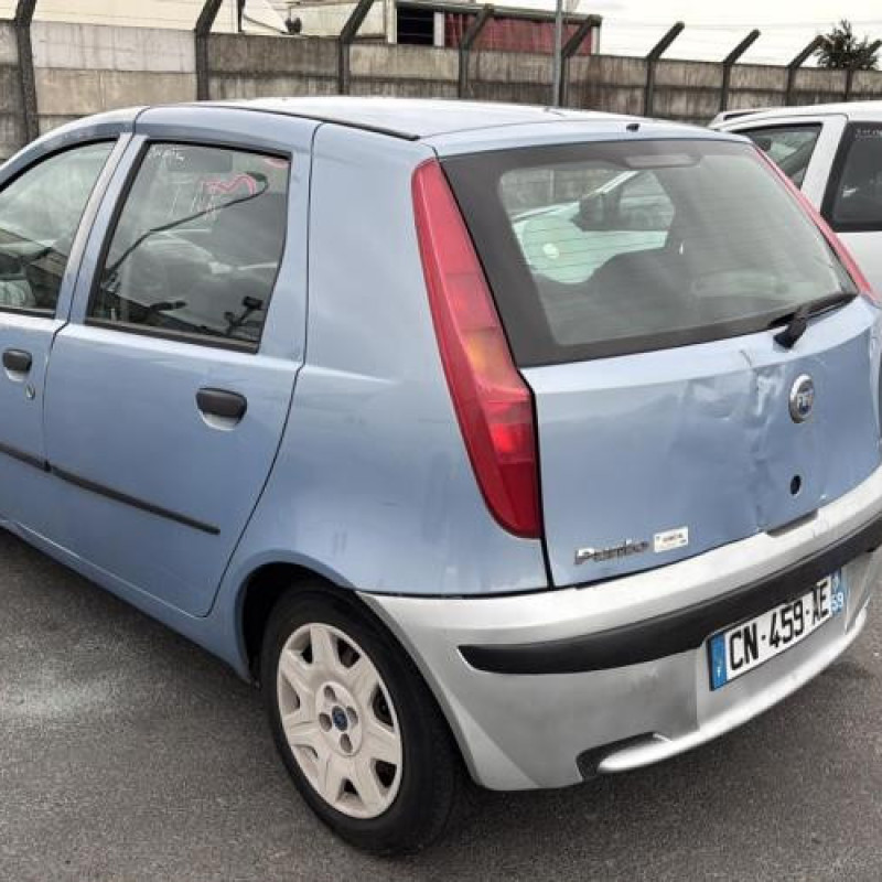 Moteur FIAT PUNTO 2 Photo n°4