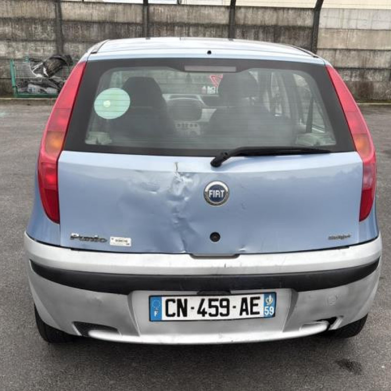 Moteur FIAT PUNTO 2 Photo n°5