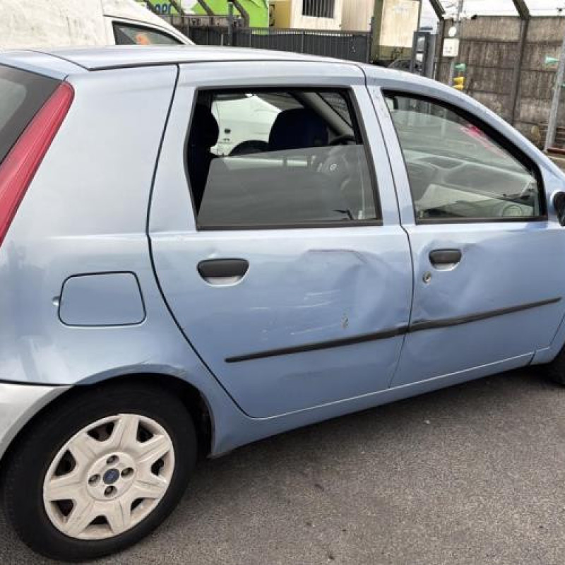 Moteur FIAT PUNTO 2 Photo n°6
