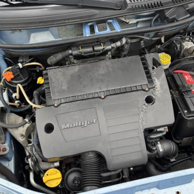 Moteur FIAT PUNTO 2 Photo n°20