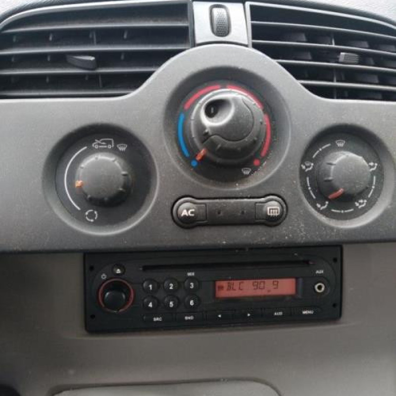 Capot RENAULT KANGOO 2 Photo n°17