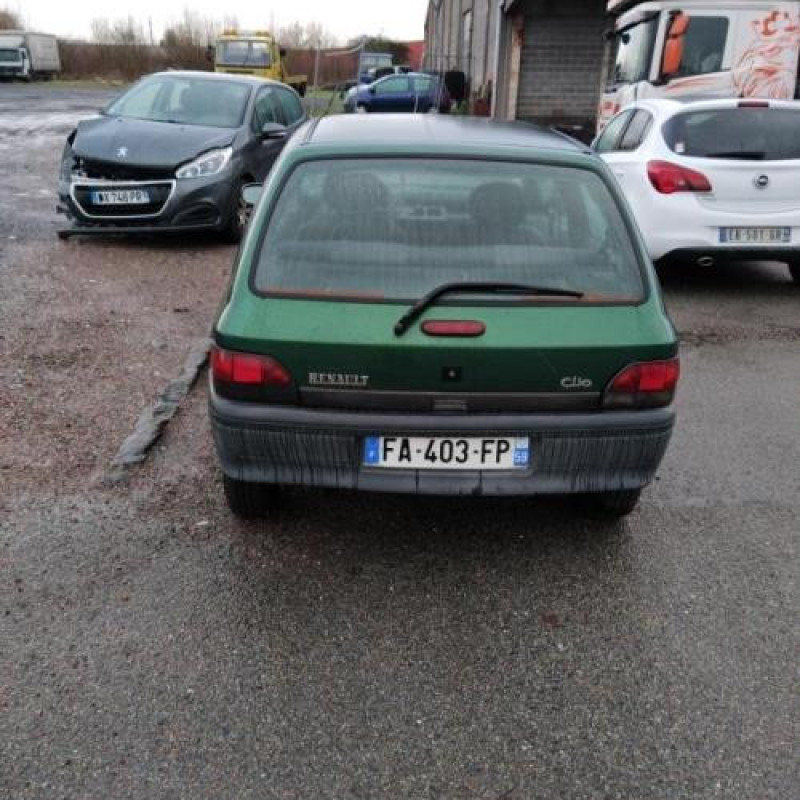 Porte avant gauche RENAULT CLIO 1 Photo n°9