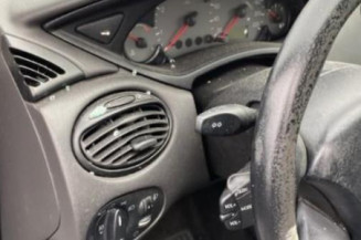 Aile avant droit FORD FOCUS 1