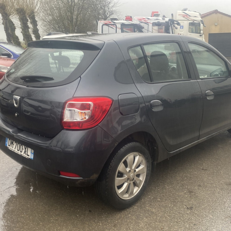DACIA SANDERO 2 PHASE 1 1.2i - 16V Photo n°4