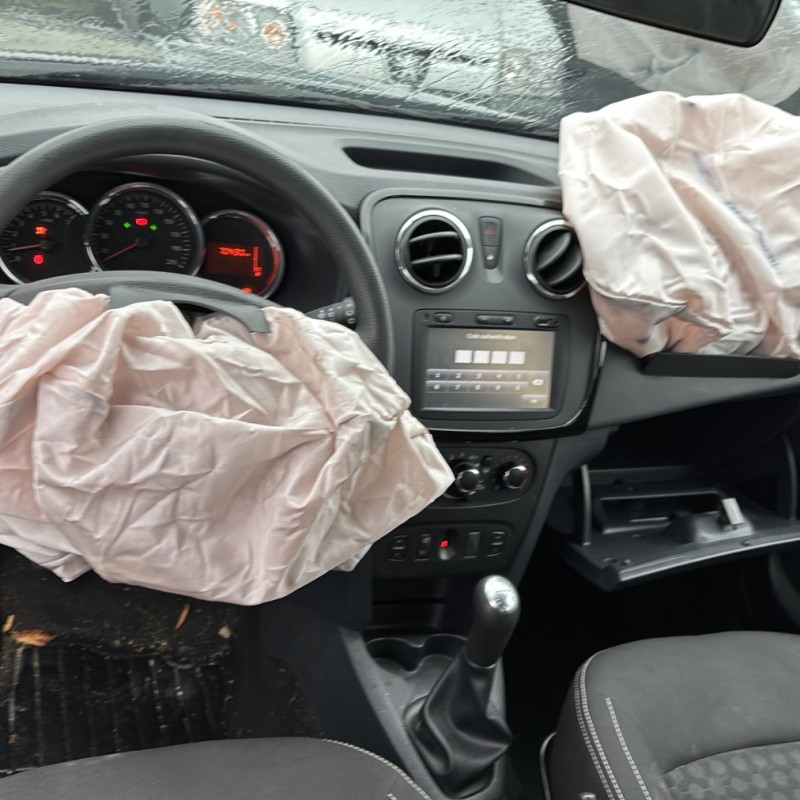 DACIA SANDERO 2 PHASE 1 1.2i - 16V Photo n°23