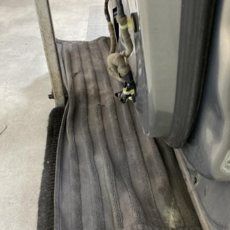 Porte avant gauche OPEL MERIVA B Photo n°5