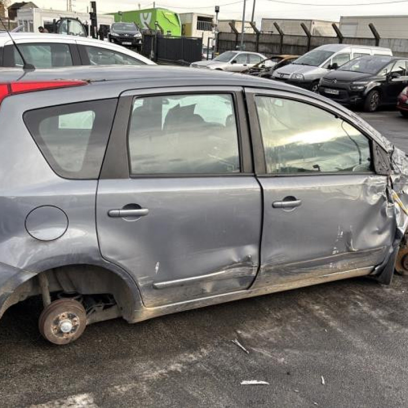 Feu arriere principal droit (feux) NISSAN NOTE 1 Photo n°10
