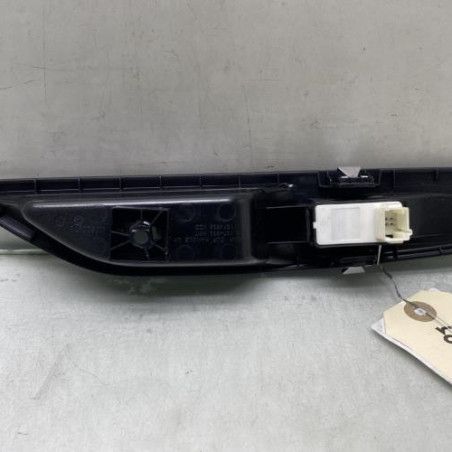 Interrupteur de leve vitre avant droit PEUGEOT 5008 2