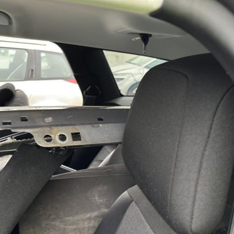 Volant PEUGEOT 5008 2 Photo n°16
