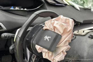 Volant PEUGEOT 5008 2