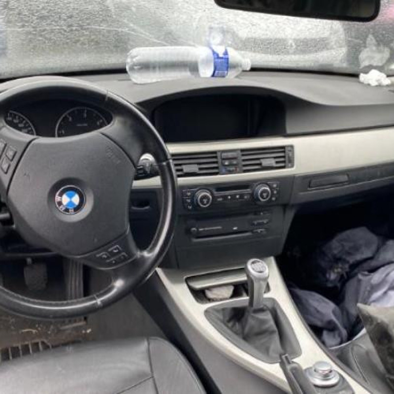 Ecran GPS BMW SERIE 3 E90 Photo n°17