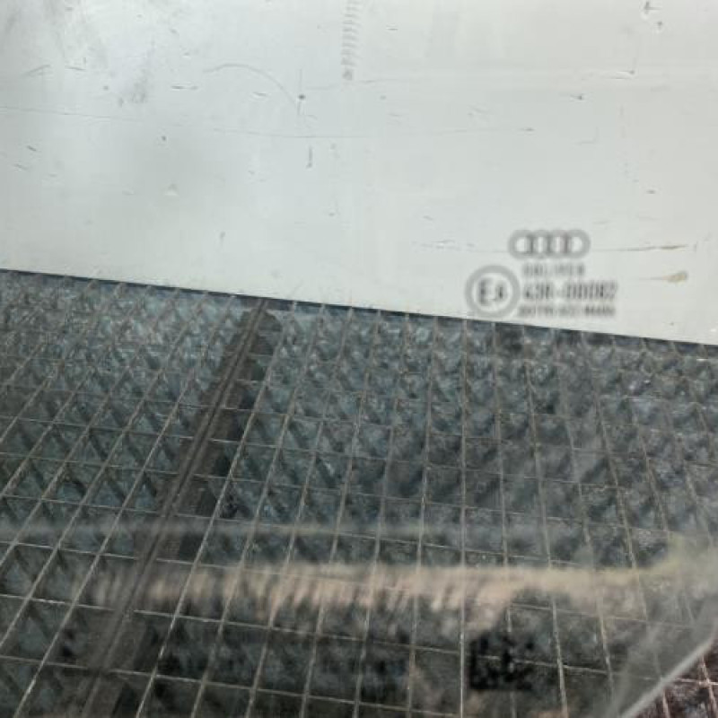 Vitre avant gauche AUDI TT 3 Photo n°5