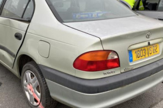 Retroviseur gauche TOYOTA AVENSIS 1