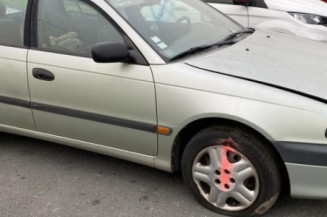 Retroviseur gauche TOYOTA AVENSIS 1