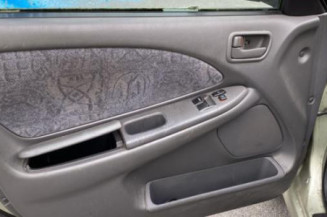 Retroviseur gauche TOYOTA AVENSIS 1