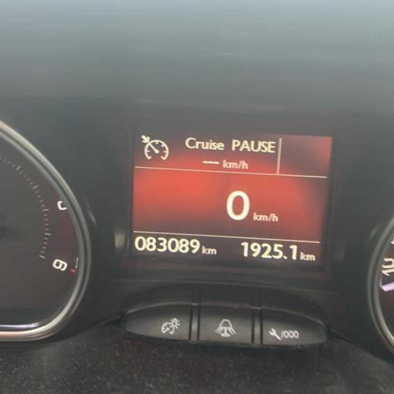 Poignee porte arriere droit PEUGEOT 2008 1 Photo n°19