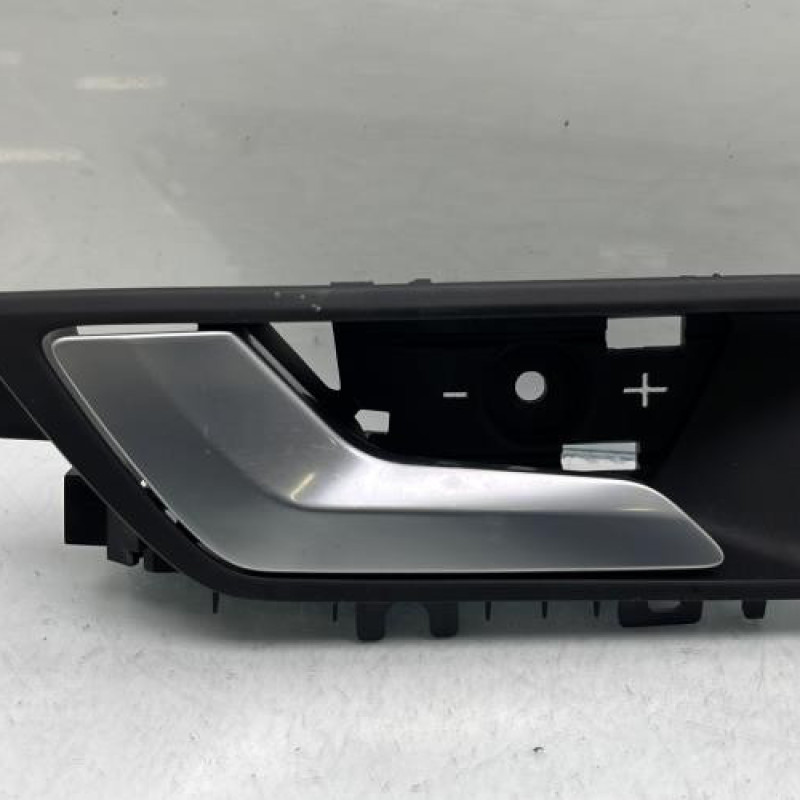 Poignee interieur arriere gauche FORD FOCUS 4 Photo n°1
