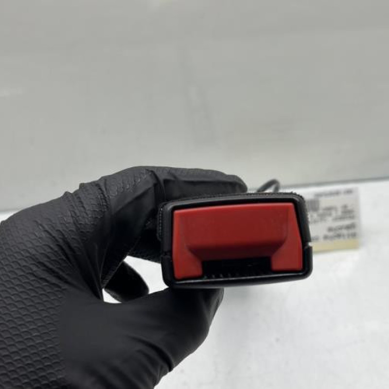 Attache ceinture avant gauche PEUGEOT 3008 1 Photo n°4