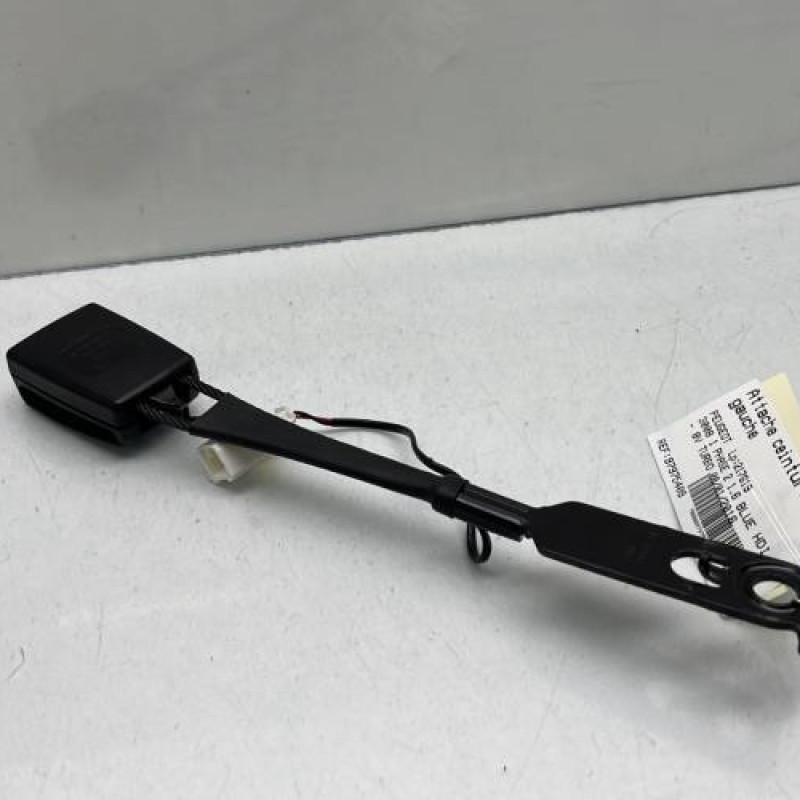 Attache ceinture avant gauche PEUGEOT 3008 1 Photo n°6