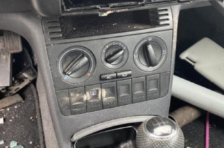 Feu arriere principal gauche (feux) VOLKSWAGEN POLO 3