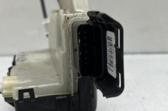 Serrure arriere droit PEUGEOT 3008 2