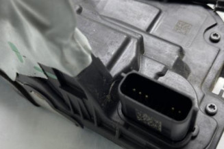 Serrure avant droit FORD FOCUS 4