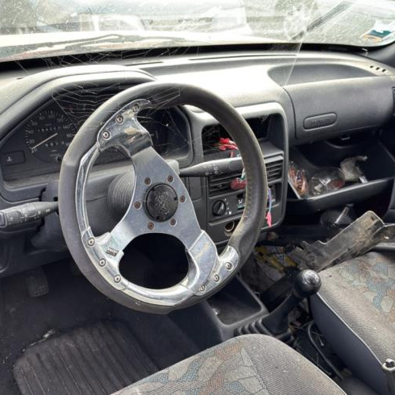 Aile avant gauche PEUGEOT 106 Photo n°16