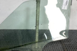 Vitre avant droit SKODA FABIA 2