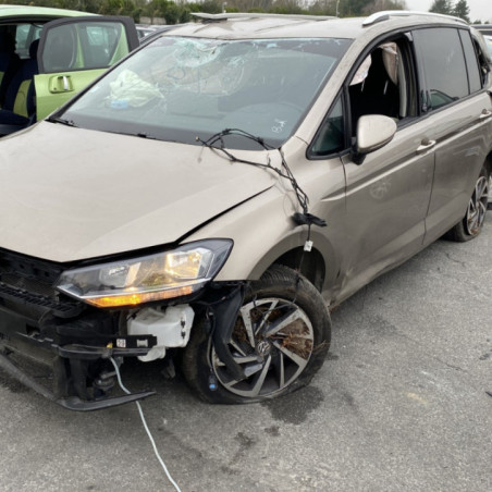 VOLKSWAGEN TOURAN 3 1.2 TSI - 16V TURBO Photo n°1
