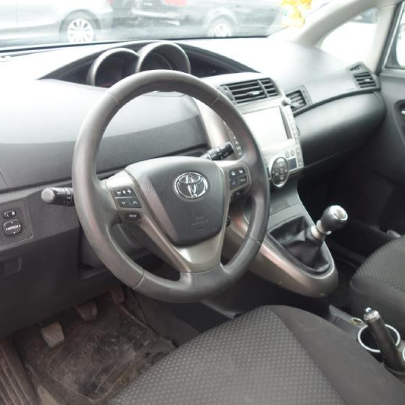 Porte avant droit TOYOTA VERSO Photo n°12