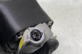 Pretensionneur de ceinture avant droit PEUGEOT 3008 1