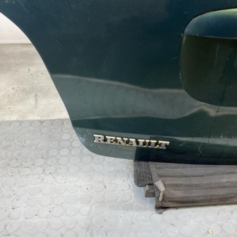 Malle/Hayon arriere RENAULT SCENIC 1 Photo n°8